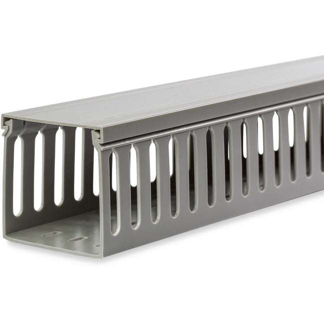 StarTech.com Conduit de câbles à fente ouverte 3 x 3 pouces, gestion des câbles pour rack de serveur, cache-câble en PVC, cache-câble/organiseur, TAA