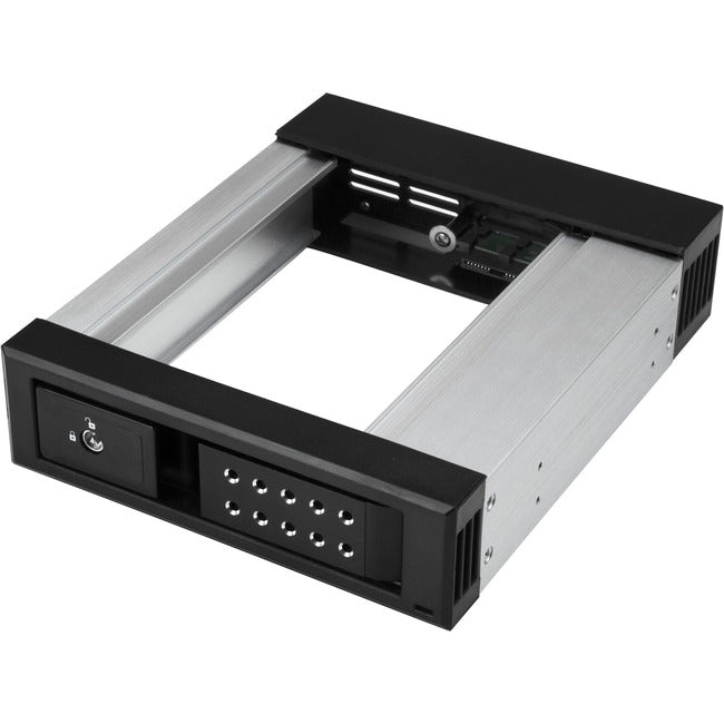 Baie de disque dur échangeable à chaud StarTech.com de 5,25 à 3,5 pouces - Sans plateau - Aluminium - Pour disques SATA/SAS 3,5 pouces - Montage avant - Fond de panier SAS/SATA